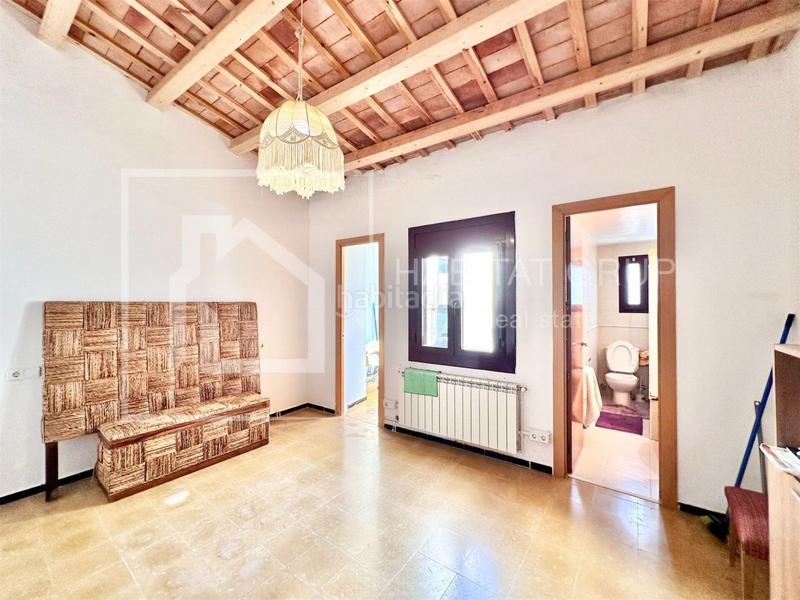 Foto b0a55a01-6790-41e6-9527-19a18ede6295. Casa a Eixample Sant Feliu de Guíxols