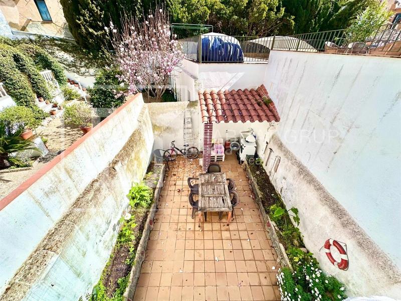 Foto b44defe1-6325-4295-b793-35c9ff2929f1. Casa a Eixample Sant Feliu de Guíxols