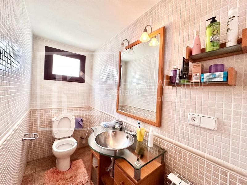 Foto cecb5d32-15b9-4306-a493-c6e3160b1247. Casa a Eixample Sant Feliu de Guíxols