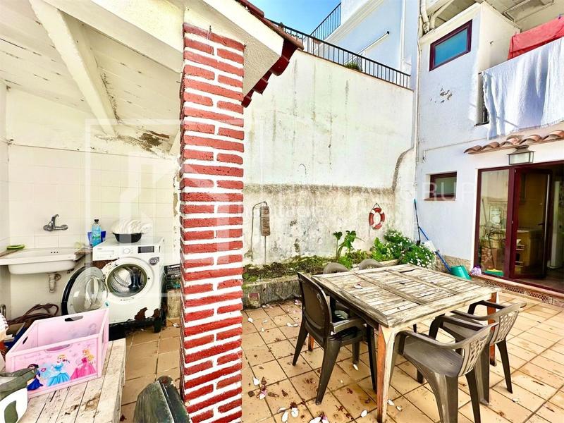 Foto d56344a7-c393-4e33-80e6-9164fb513aa5. Casa a Eixample Sant Feliu de Guíxols