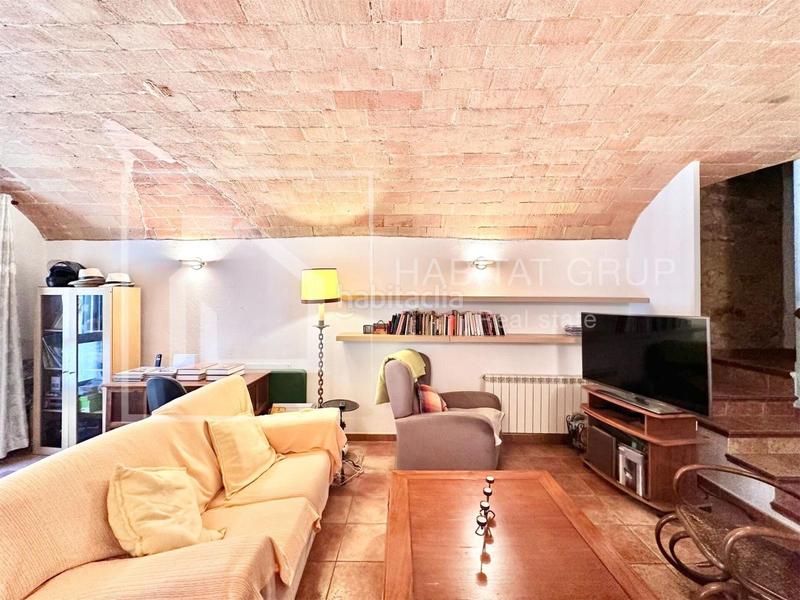 Foto efdb419f-9fc2-4f6b-9af2-ba8472ac4fa6. Casa a Eixample Sant Feliu de Guíxols