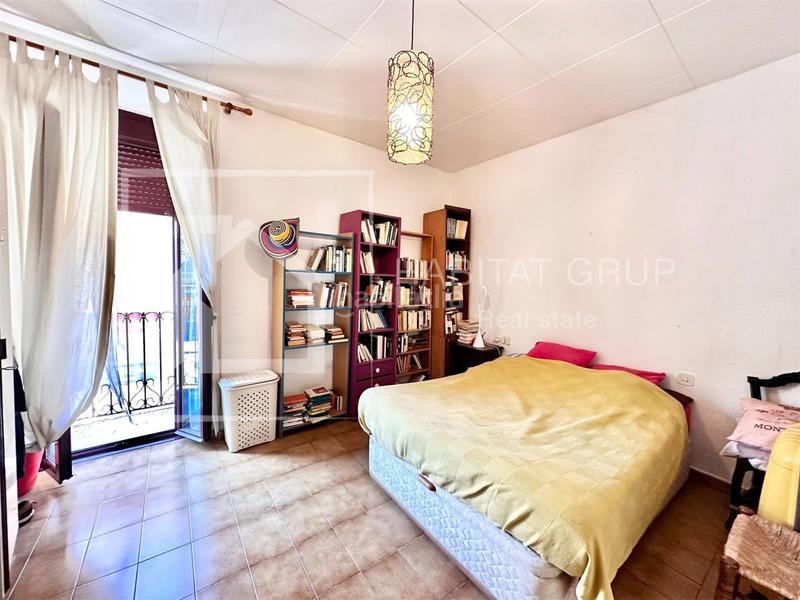 Foto f7374313-75e1-439f-92f2-b3ca26506281. Casa a Eixample Sant Feliu de Guíxols