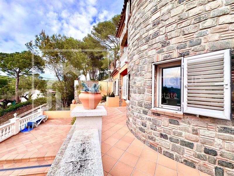 Foto ce5636f5-9391-4a48-ad4b-498e438f8136. Casa  en venta en platja daiguafreda en residencial Begur-esclanyà Begur