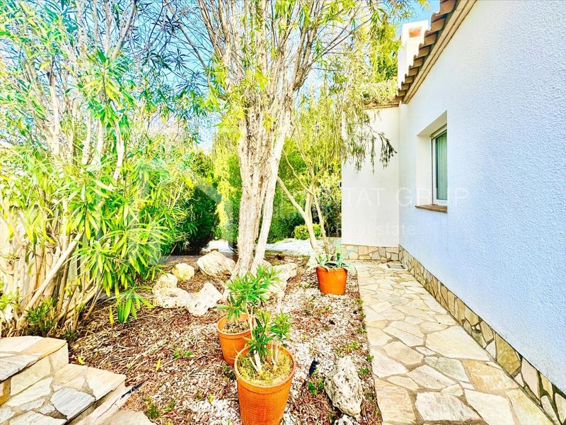 Foto b2fd1718-34c3-461a-a64a-475b584b83ed. Casa chalet con piscina en Cabanyes-Mas Ambrós-Mas Pallí Calonge