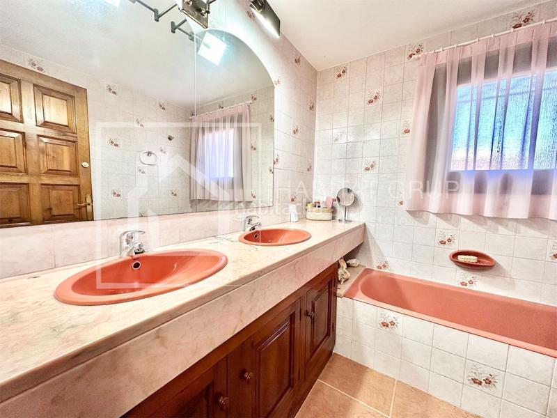 Foto 5bb184bd-5e74-429b-b071-b3c94fe97370. Casa in Cabanyes-Mas Ambrós-Mas Pallí Calonge