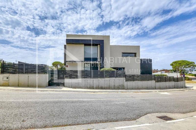 Foto 2e3618bf-2e51-4add-9298-12fcef9860dd. Casa a Fornells de la Selva