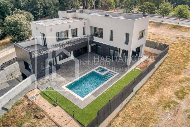 Foto 819f0b07-33a4-456f-83bb-741817b4cc2e. Casa a Fornells de la Selva