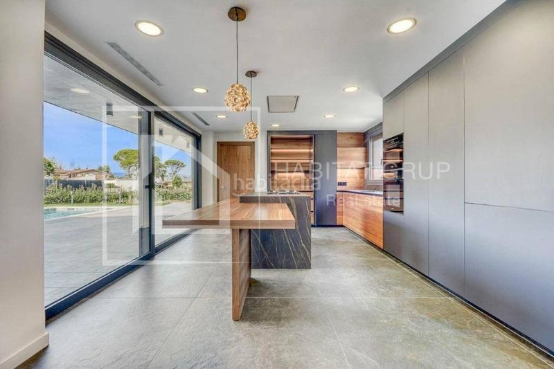 Foto b2210530-4d86-4ea0-b587-f6976669ff76. Casa a Fornells de la Selva