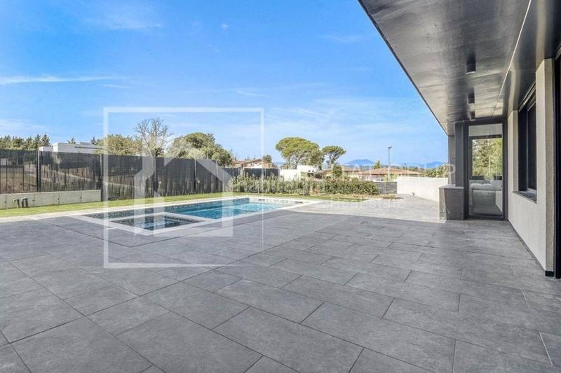 Foto bee1262b-5335-4daf-9826-c5d60be64ac0. Casa a Fornells de la Selva