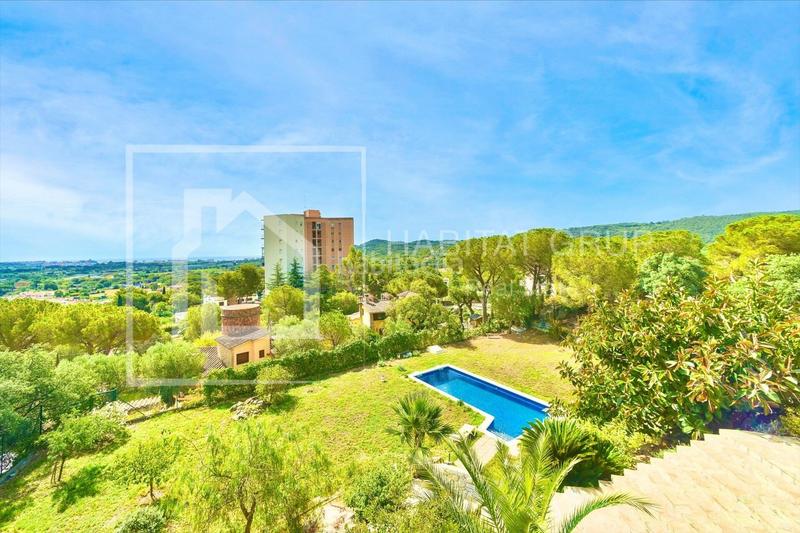 Foto 2b73549c-7738-41f7-8525-1e48f083d8a4. Casa chalet con piscina en Cabanyes-Mas Ambrós-Mas Pallí Calonge