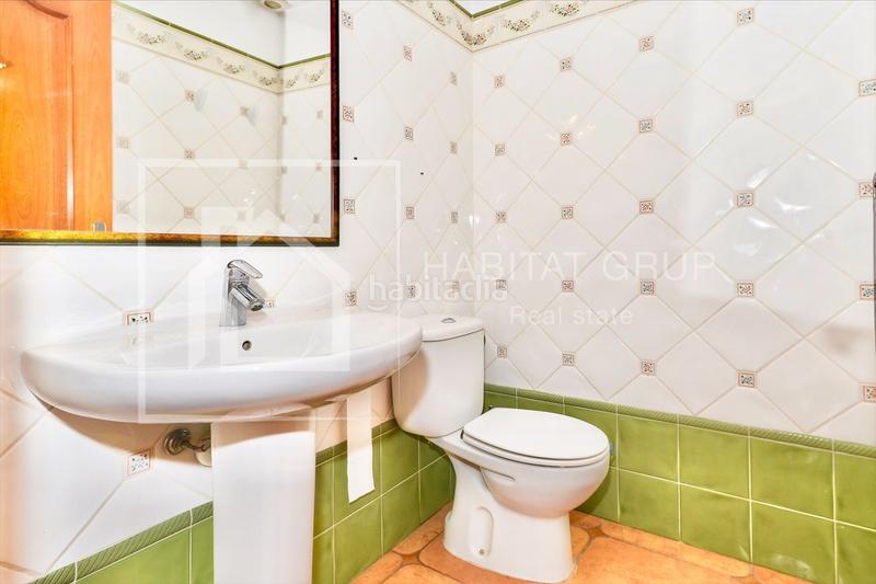 Foto 41f47260-d301-4adc-acc2-0fa717dc7e72. Casa chalet con piscina en Cabanyes-Mas Ambrós-Mas Pallí Calonge