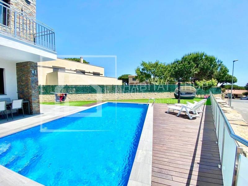 Foto 15833371-b0b7-46d7-90d5-89a59a652b9a. Casa  en venta en Sant Pol Sant Feliu de Guíxols