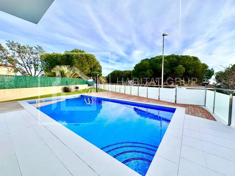 Foto 15ca5b8c-476c-46f3-a82d-cca48063aa16. Casa  en venta en Sant Pol Sant Feliu de Guíxols