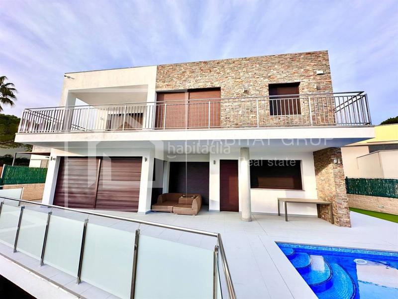 Foto 2e68f0ae-d0cc-4828-9be1-0af1520d6f79. Casa  en venta en Sant Pol Sant Feliu de Guíxols