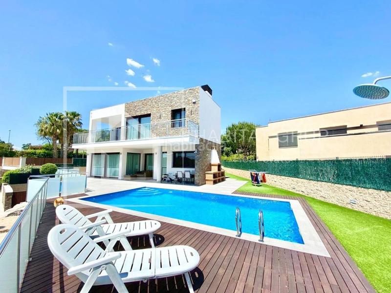 Foto 91451ca9-ac50-46a2-9a5c-98f64a226e59. Casa  en venta en Sant Pol Sant Feliu de Guíxols