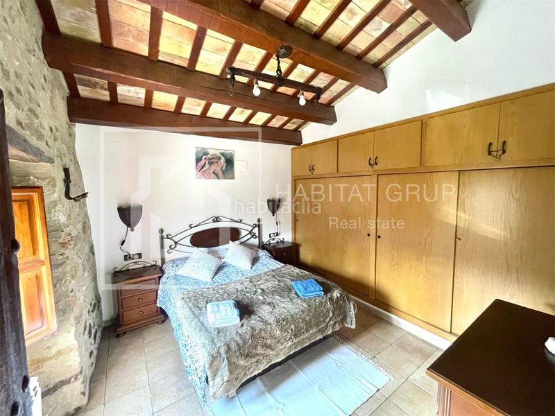 Foto 178a7392-e5f1-4e84-805e-178d46128fe4. Casa amb piscina a Aiguaviva