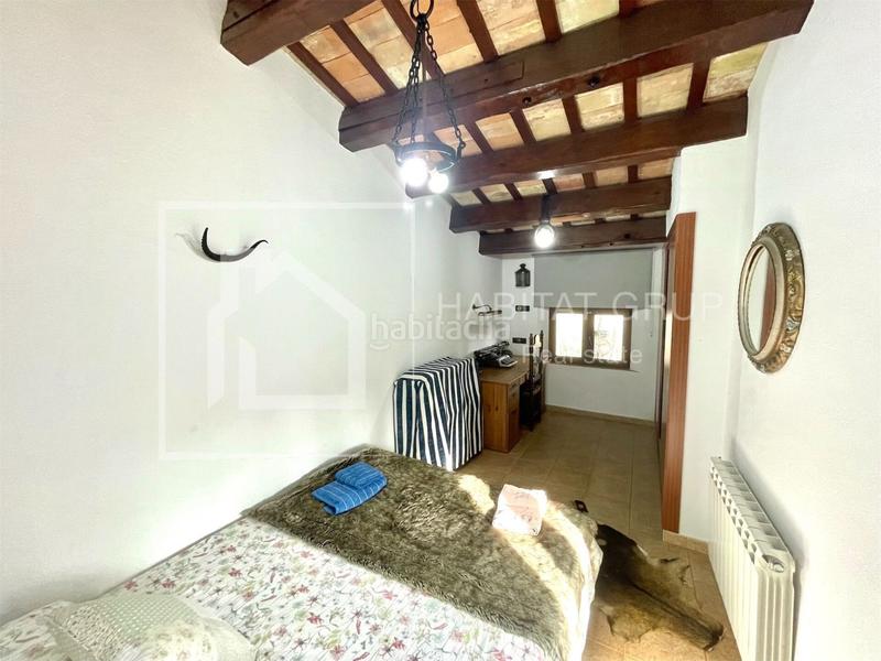 Foto 46a08626-b063-4f04-8f37-f0a71af1b8e4. Casa amb piscina a Aiguaviva