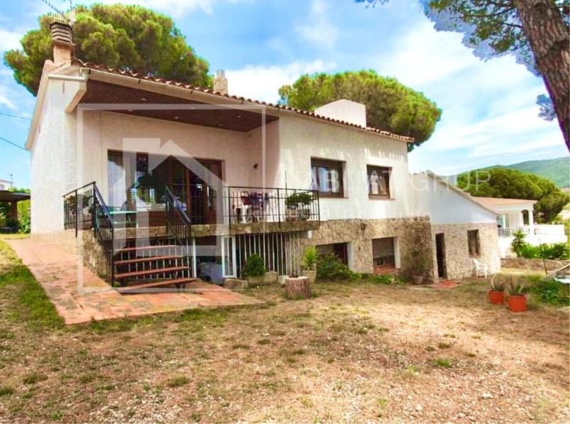 Foto b886ce83-8399-42d6-a039-2c90c9f30ca2. Casa chalet con vistas al mar! en Mas Pere-Río de Oro Calonge