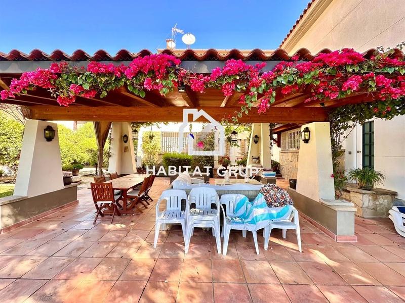 Foto 658b57ba-0651-497f-adad-12618ebd09e1. Maison avec piscine dans Castellbisbal