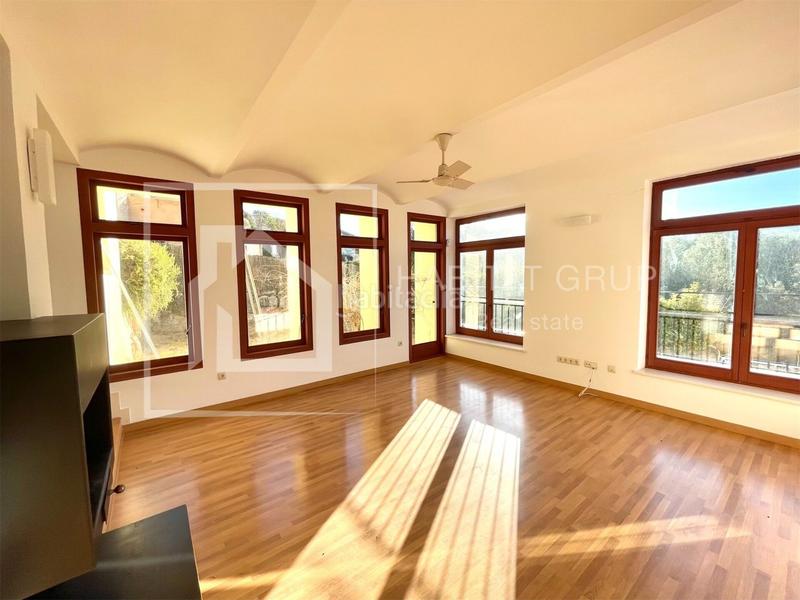 Foto 3d54bdba-eb53-4f13-9daa-806584c065bf. Casa chalet en venta en Porqueres