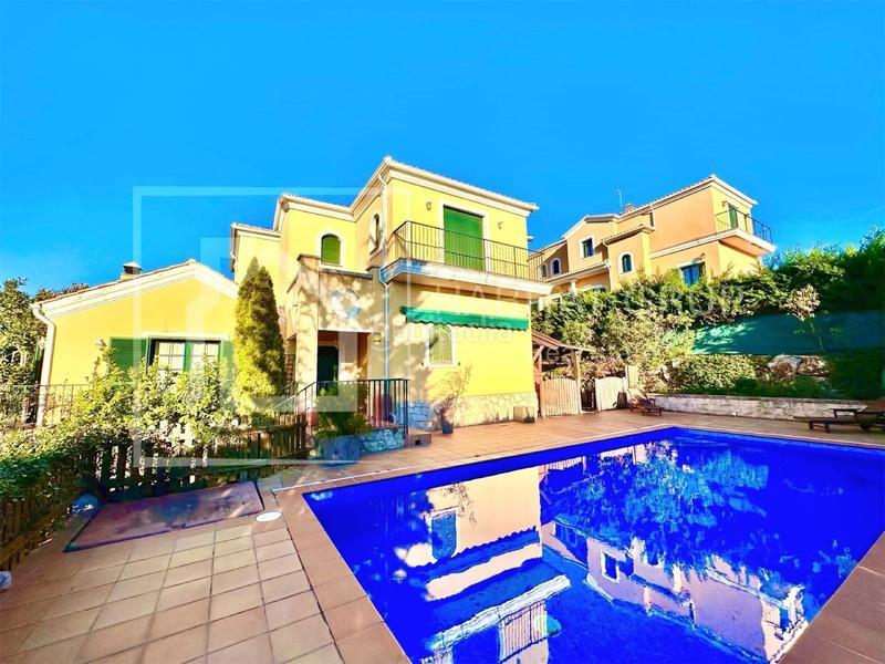 Foto ba1a278f-fcf1-48a5-b401-9d1997087c31. Casa  en venta en Sant Julià de Ramis