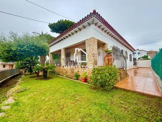 Casa a Vilartagues-Tueda de Dalt. Casa en sant feliu de guíxols