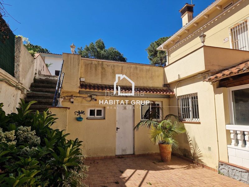 Foto d77175cd-2357-4e27-9c2a-a559fc66126a. Casa amb piscina a Granvía-Mar Castelldefels