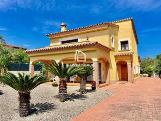 Casa a Castell d´Aro. Casa en castell daro
