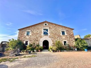 Masia a Caldes de Malavella. Masía en caldes de malavella