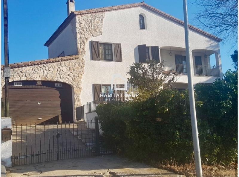 Foto 3f333679-51d5-4b5c-a775-8692d6c3a650. Casa amb piscina a Fenals Platja d´Aro