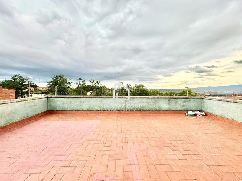 Foto c48e52d5-3c5e-4d28-bed0-c92c3b09ca31. Casa amb calefacció a La Miranda-Can Candeler Sant Just Desvern