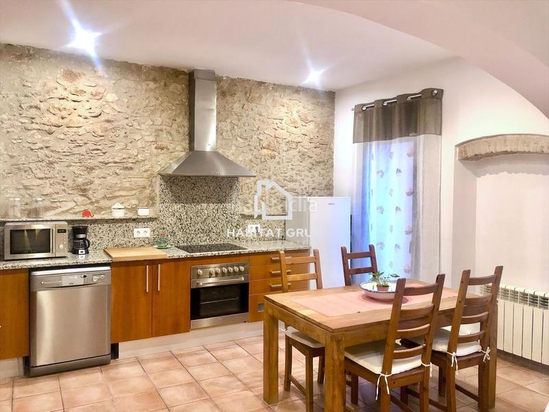 Foto 673134a6-46a2-4f12-9baf-5ba8c6df1a8b. Zweistöckige wohnung mit heizung in Eixample Sant Feliu de Guíxols