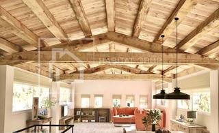 Casa a Banyoles. Masia en venta en porqueres