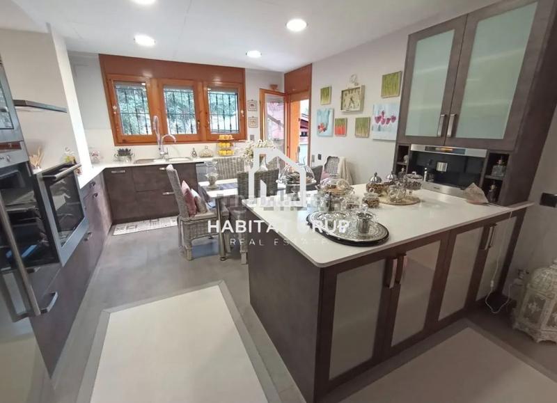 Foto 0e819f6e-3032-45bb-af58-82585e19ceb0. Maison avec piscine dans Taradell