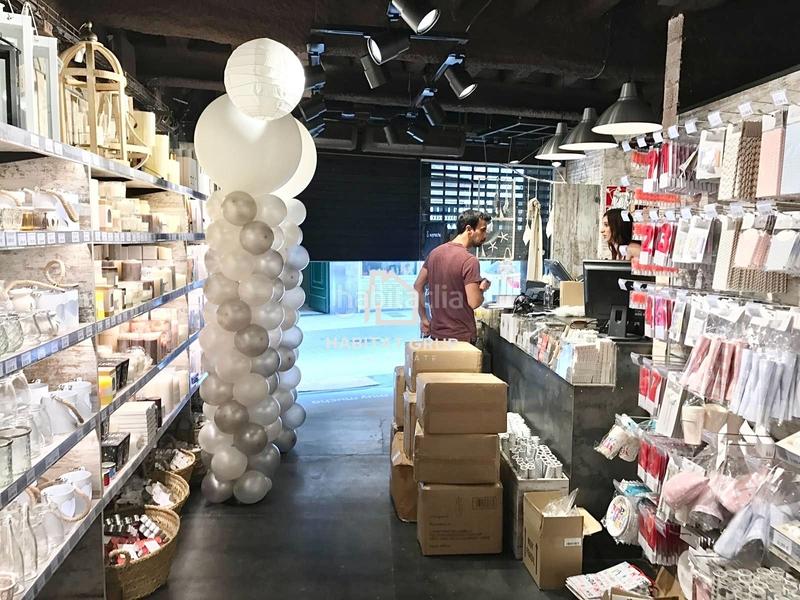 Foto be3879f1-e8d2-477d-97aa-6e629d7bb288. Location local commercial dans Olot