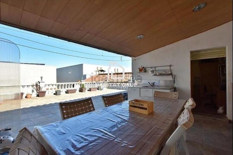 Foto e9ddb3cc-e1f8-4838-ab41-853a84bf79be. Casa vivienda piso en Nord Vic