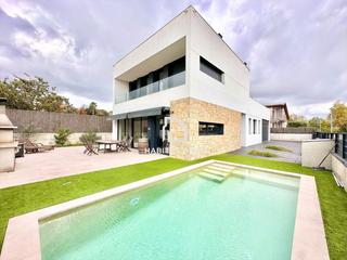 Casa a Canovelles. Casa en canovelles