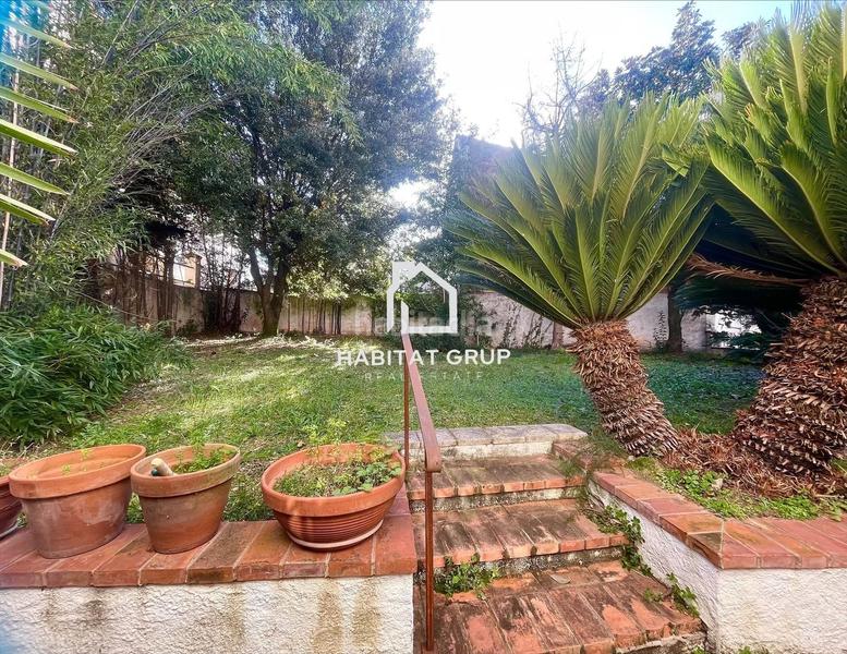 Foto 3a29dd79-b38b-464b-b553-3d6bbeb416f1. Casa  en Carme - Vistalegre Girona