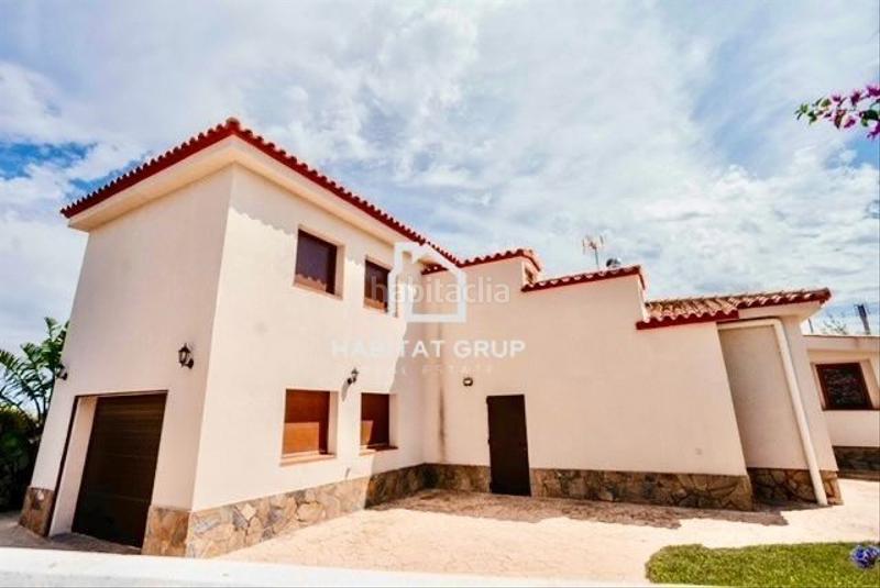 Foto e475a208-997c-4e04-94e9-0600ffc3f799. Casa  en montroig del camp en Poble Mont-roig del Camp