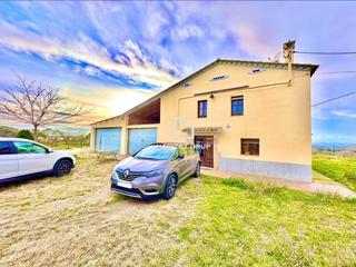 Casa a Llambilles. Casa en llambilles