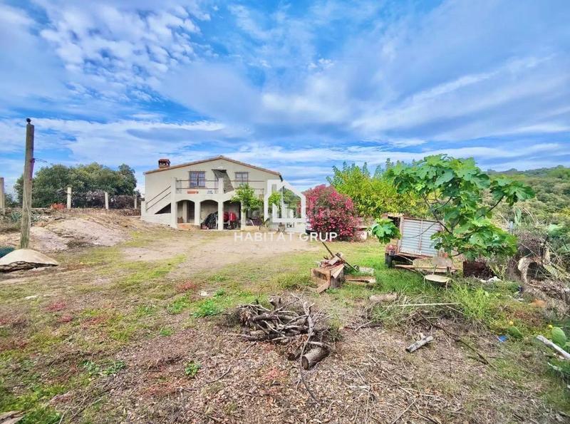 Foto 4a80af54-aadc-4c21-9cd2-6898410c7681. House in Montjuïc Girona