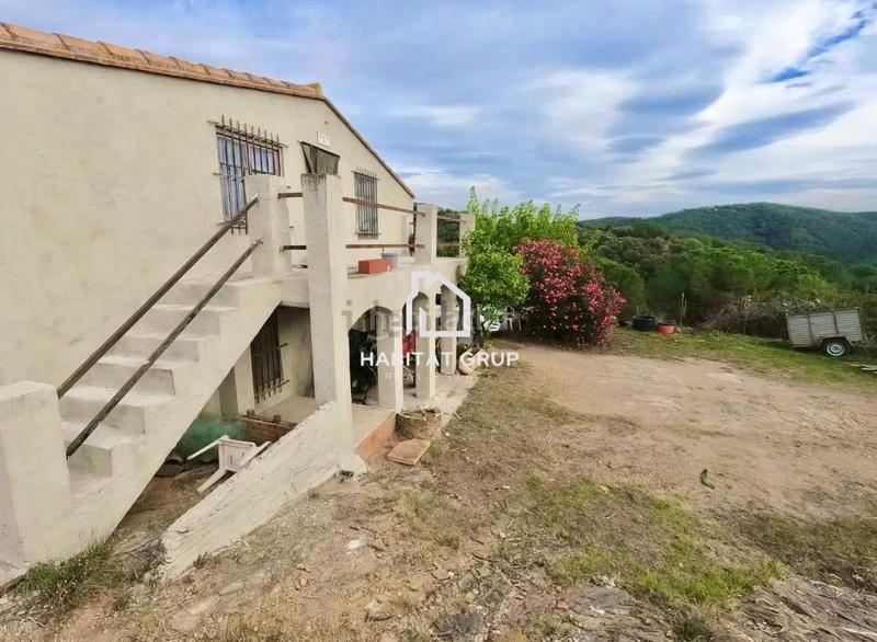 Foto 8b252e77-3483-4dd2-b3ae-6438b535aa4d. House in Montjuïc Girona