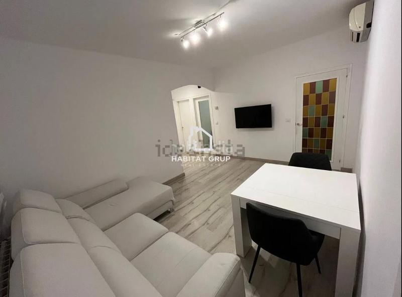 Foto 98da69b0-49ab-42c9-b3bf-b9eb25ab40f7. Flat with heating in Barri Vell Salt