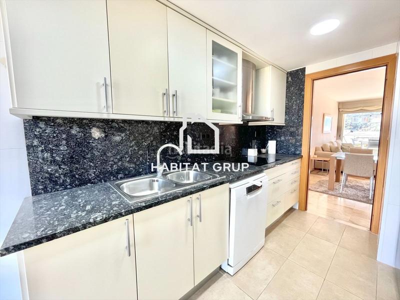Foto f87d2825-2668-470a-9509-e3e9e27d74a3. Appartamento con riscaldamento piscina in Port d´Aro Platja d´Aro