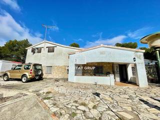 Casa a Querol. Casa en querol