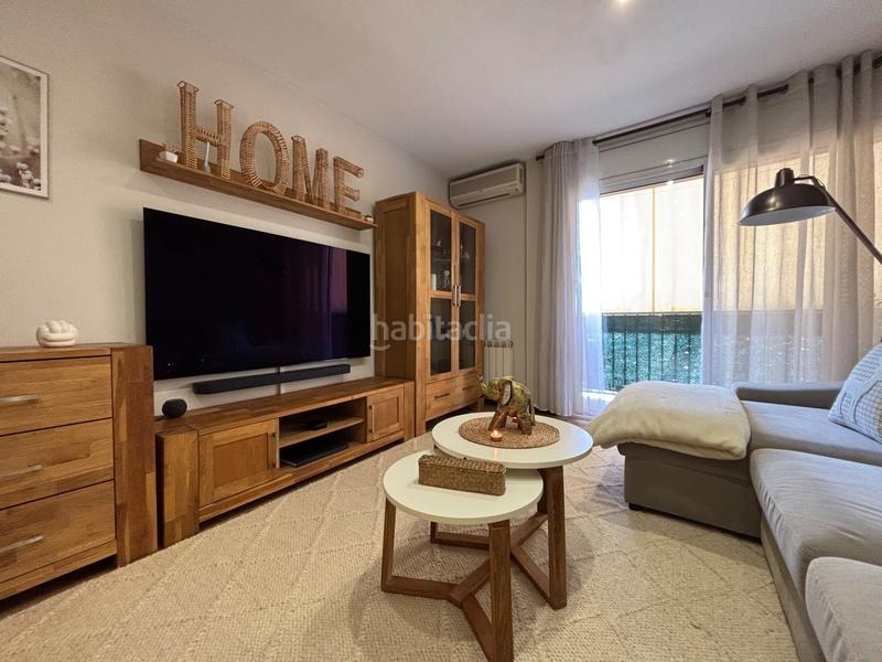 Foto 4245ccbb-7e59-4ea5-885d-5f01b0fa3ad4. Etagenwohnung mit heizung in Centre Salt