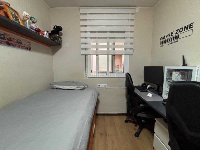 Foto a63b8e8d-0ab3-4c93-919f-f00f5bb2d125. Etagenwohnung mit heizung in Centre Salt