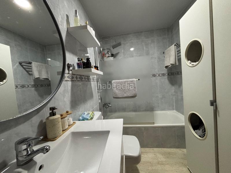 Foto e19cdafd-760e-425d-a41b-9650d8099ab4. Etagenwohnung mit heizung in Centre Salt