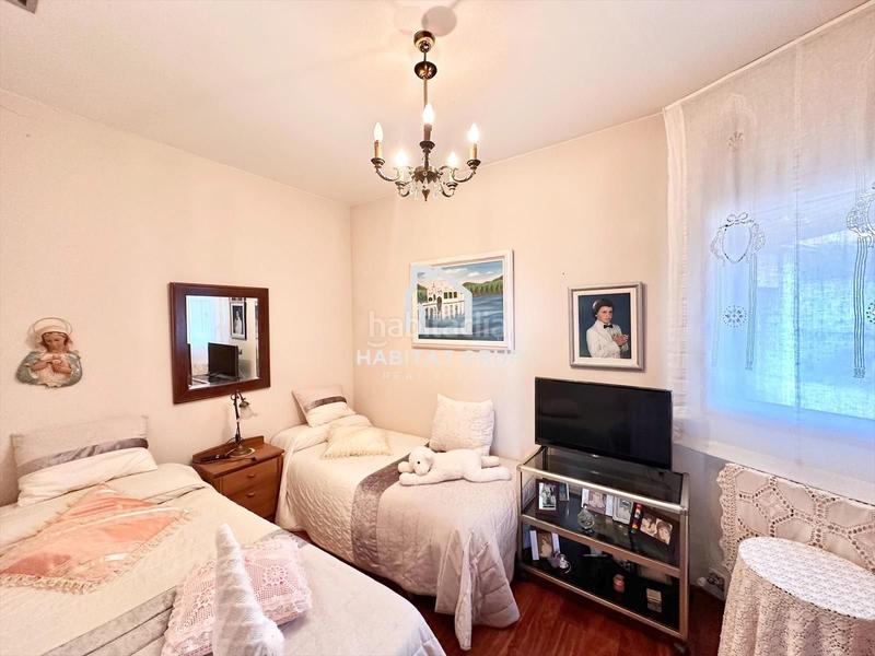 Foto 139ba3e4-e6f7-4cd9-a7dc-ed5ddf114ec7. Casa amb calefacció piscina a Montjuïc Girona