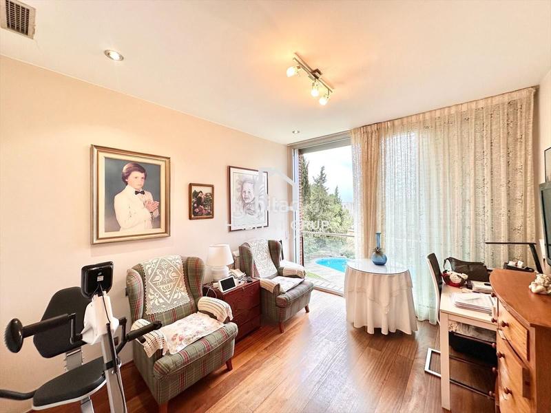 Foto 2bb286a8-a17a-41f6-8a0b-378732c1a843. Casa amb calefacció piscina a Montjuïc Girona